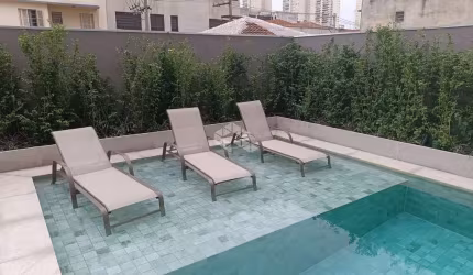 Apartamento com 1 suite, sala cozinha na Vila Romana, lazer completo, sem vaga