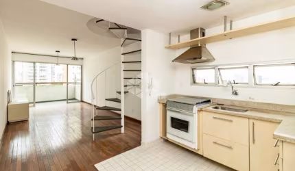 Apartamento Duplex na Aclimação, com 82m² e 01 vaga de garagem.