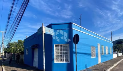 Casa de 02 dormitórios à venda no bairro Salgado Filho em Santa Maria