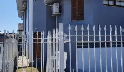 Casa de 03 quartos á venda no Bairro Patronato em Santa Maria, RS