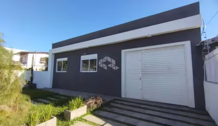 Casa Duplex com 5 dormitórios no Bairro Juscelino Kubitschek em  Santa Maria / RS