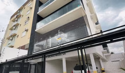 Apartamento de 01 dormitório com sacada e churrasqueira à venda no bairro Camobi em Santa Maria