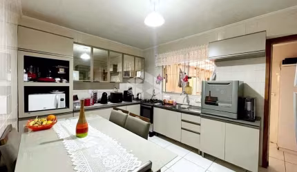 Apartamento de 04 dormitórios à venda no Centro de Santa Maria/RS
