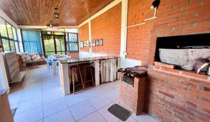 Casa 3 quartos no bairro Dores