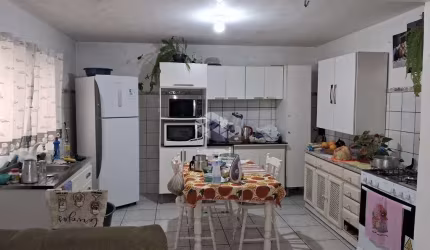 Casa com 05 dormitórios à venda no bairro São josé Em Santa Maria