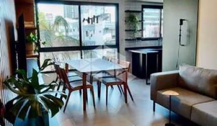 Apartamento mobiliado de 3 dormitórios à venda no centro de Santa Maria