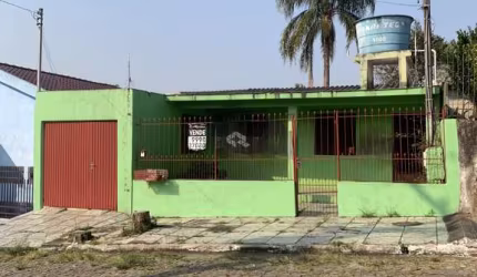Casa 2 dormitórios com suíte à venda no bairro T Neves em Santa Maria