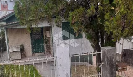 Casa com 02 quartos à venda no bairro Nossa Senhora Das Dores em Santa Maria