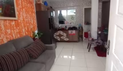 Casa à Venda  no Bairro Parque Pinheiro Machado com 2 quartos em Santa Maria RS