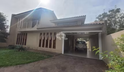 Casa com 4 quartos e 2 suítes com espaço gourmet no Bairro Camobi em Santa Maria