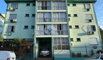 Apartamento à venda de 3 quartos, uma suíte, no bairro Nossa Senhora de Lourdes, Santa Maria - RS