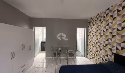 Apartamentio Kitnet Reformado e Mobiliado a Venda na rua Senador Cassiano, 51, Menino Jesus, Santa Maria - RS, 20 minutos da UFN