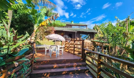 Casa em meio a Natureza na Praia Mole/Barra da Lagoa