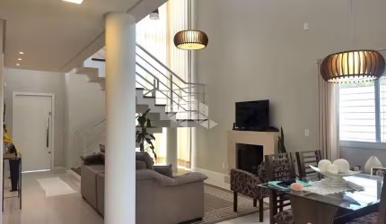CASA AMPLA COM 3 QUARTOS SENDO 1 SUÍTE E 3 VAGAS NO RIBEIRÃO DA ILHA FLORIANÓPOLIS