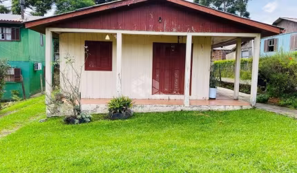 Casa a venda com 2 quartos no bairro Boeira em Canela.