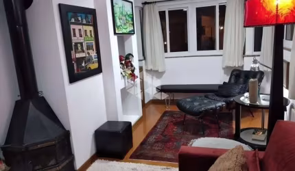 Encante-se com Este Apartamento 2 dormitórios Mobiliado no Coração de Gramado