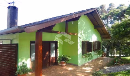 Casa 250m², 4 dormitórios sendo 1 suíte, localizada no bairro Vila Maggi