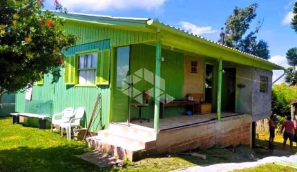 A venda casa de 3 dormitorios, localizada em Canela.