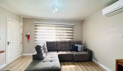 Casa 2 dormitorios , localizada no bairro Boeira, cidade de Canela RS