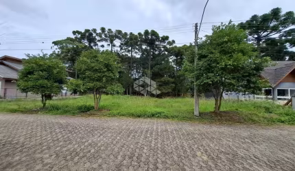 Terrenos unificados junto ao centro de Canela