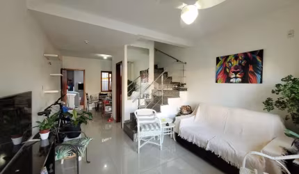 Casa 2 suites e lavabo no  Bairro São José em Canoas-Rs