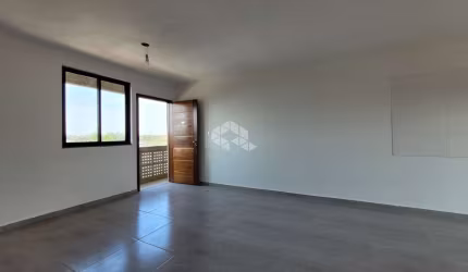 Apartamento com 2 dormitórios, pátio/sacada e  1 vaga
