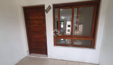 Apartamento 2 dorm com patio em Gravataí