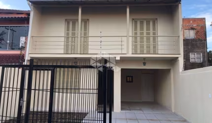 No Mato Grande, sobrado pronto para morar com 3 quarto/dormitórios