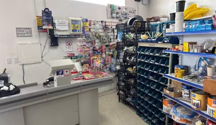 Prédio Comercial 232m² a venda no Bairro Olaria - Canoas