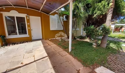 Casa em Condomínio com 2 (dois) dormitórios, aceita financiamento no Bairro Rio Branco.