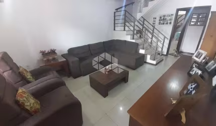 Sobrado com 4 quartos, no bairro Mato Grande/Central Park em Canoas