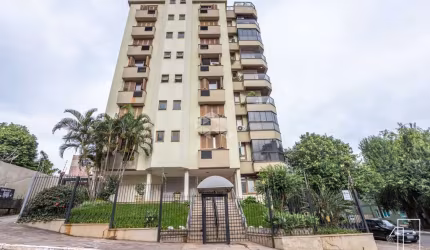Apartamento com 4 dormitórios, 1 suíte, sacada, semi mobiliado. Aceita financiamento e FGTS .