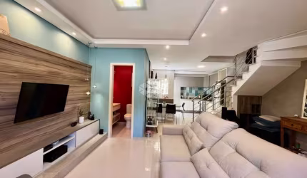 Casa em condomínio, 3 Dormitórios, 1 suíte e um espaço gourmet, 2 vagas, Bairro Nossa Senhora das Graças /Canoas
