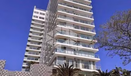 Apartamento novo, 3 dormitórios, 3 suites, 242,97 metros privativos. Suite master estendida. 3 vagas de garagem. Abudhabi Exclusive Residences
