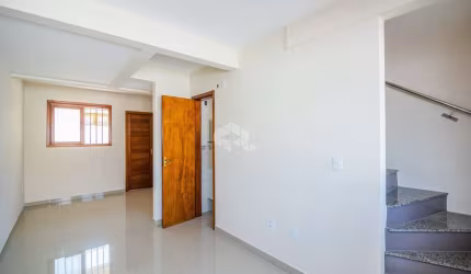 Sobrado á venda, 3 quartos/ dormitórios, 1 suíte, 2 vagas/box fechado, 3 banheiros. Bairro São José Canoas/RS, Aceita Financiamento e Fgts.