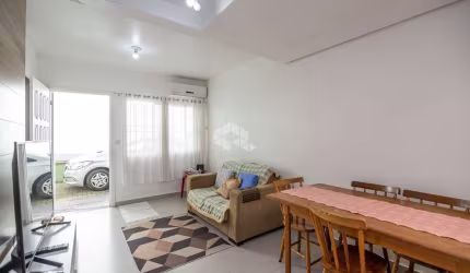 Casa condominio, 58,13 m² de área privadas, 2 dormitórios, living com 3 ambientes, sala de estar, jantar e cozinha, 1 vaga de garagem