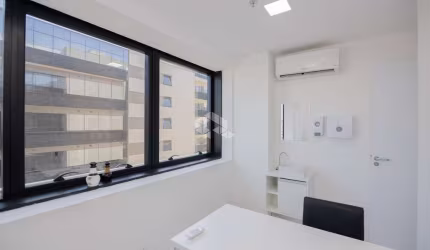 Sala de consultório mobiliada no condomínio Max Plaza em Canoas