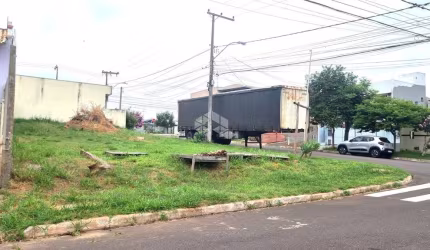 Terreno medindo 10X24, de esquina no bairro São José, Canoas. Aceita financiamento!