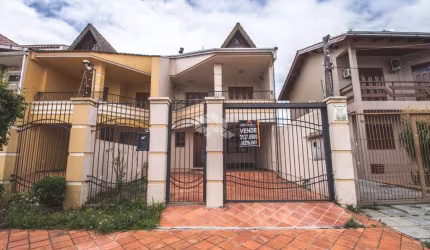 CASA SOBRADO COM 3 DORMITORIOS NO BAIRRO MOINHOS DE VENTO EM CANOAS!