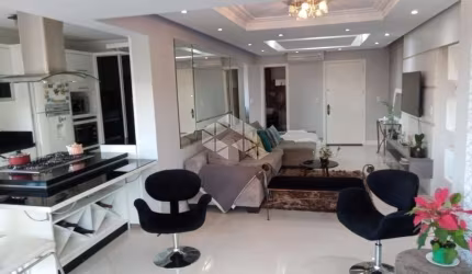 Apartamento de 3 dormitórios, suíte e vaga coberta, no bairro Marechal Rondom