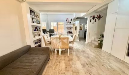 Casa 3 dormitorios com 2 vagas em Canoas