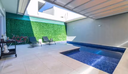 Sobrado mobiliado, 3 suítes, Piscina térmica, 4 vagas, Mont Serrat, Canoas