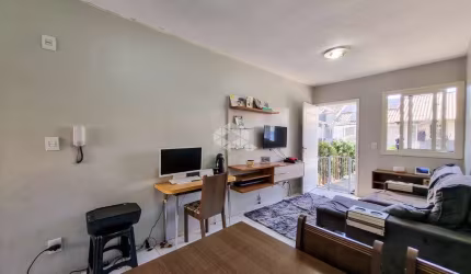Casa condomínio, 63,00 m² de área privadas, 2 dormitórios, living com 3 ambientes, sala de estar, jantar e cozinha, 2 vagas de garagem, a venda