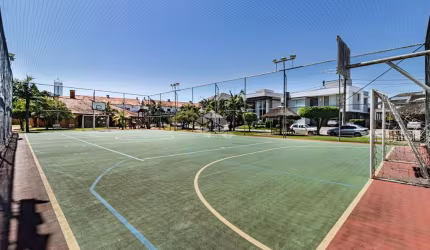 Casa em condomínio 04 Dormitórios, 3 suítes, próximo ao Park Shopping