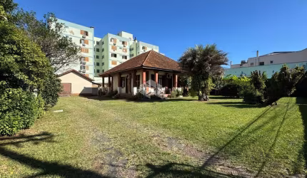 Terreno com 962,00m², localizado no centro, na cidade de Canoas, próximo a Doutor Barcelos. Aceita Financiamento.