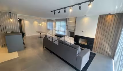 Apartamento de alto padrão com 3 dormitórios, transformado em 2, sendo duas suítes, 103m² privativos, no bairro Marechal Rondon, na cidade de Canoas.