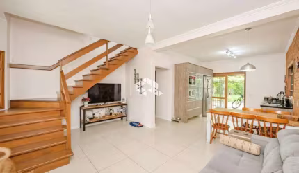 Casa à venda no Bairro Bela Vista em Canoas - 4 dormitórios, suíte máster, área gourmet, pátio amplo e 3 vagas - Aceita financiamento e FGTS
