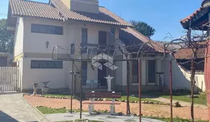 Sobrado à venda em Canoas no bairro Harmonia