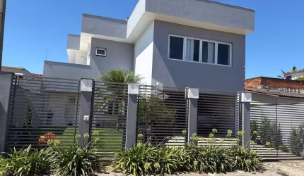 Casa com  4 quartos,  no bairro Niteroi canoas