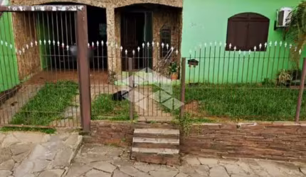 Casa à venda no Bairro Guajuviras, Setor 5, 3 quartos, 3 banheiro, sala cozinha